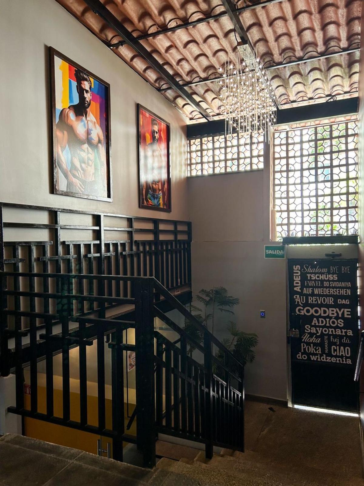 Spartacus Hostel Boutique For Men Puerto Vallarta Ngoại thất bức ảnh