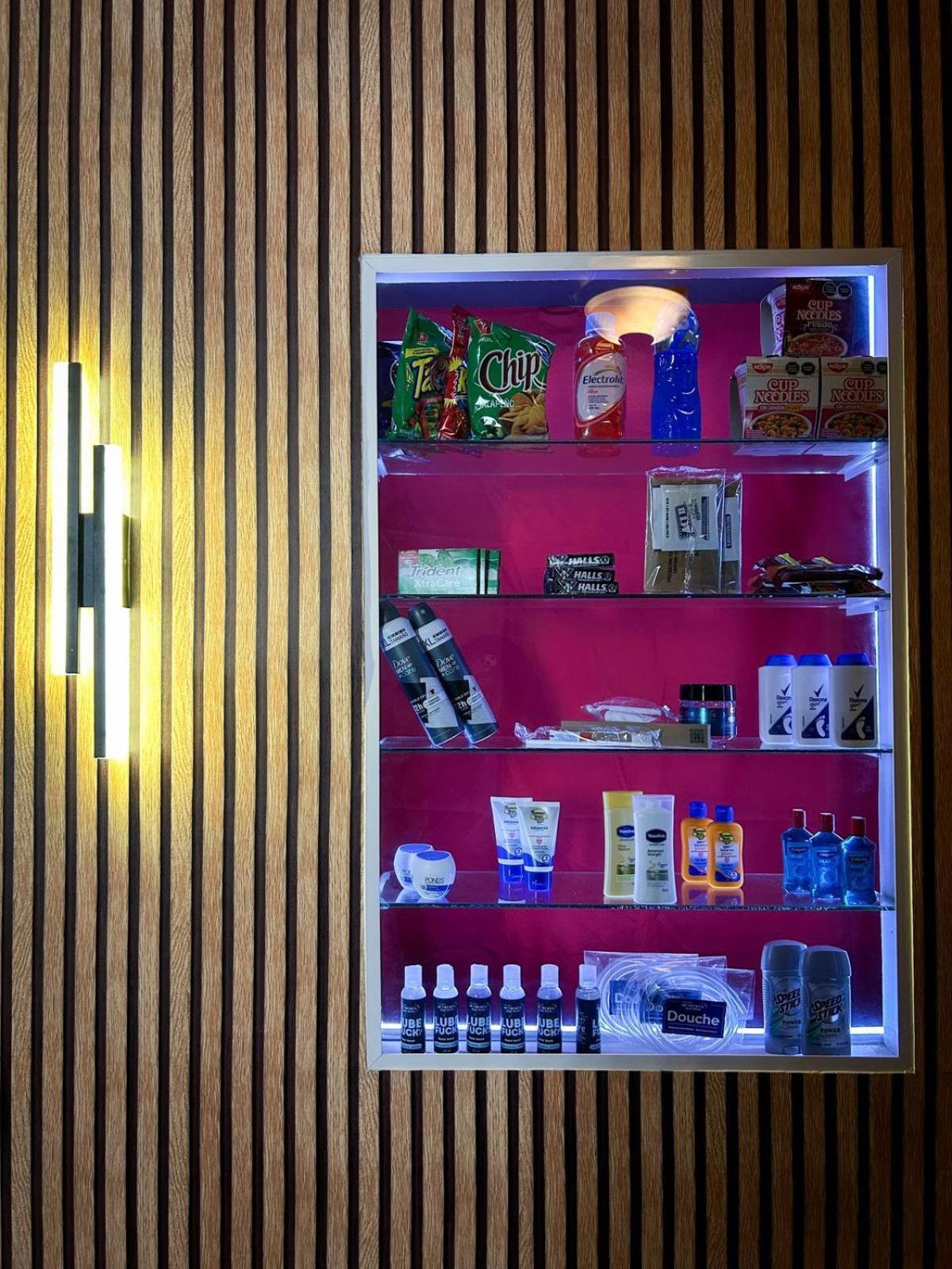 Spartacus Hostel Boutique For Men Puerto Vallarta Ngoại thất bức ảnh