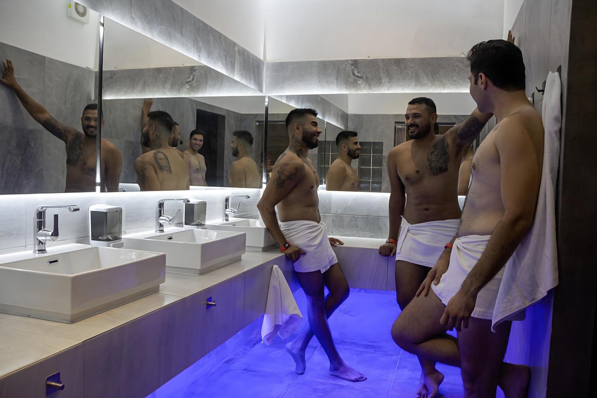 Spartacus Hostel Boutique For Men Puerto Vallarta Ngoại thất bức ảnh