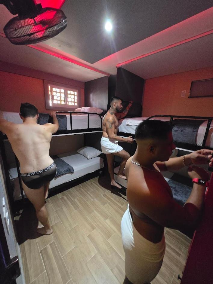 Spartacus Hostel Boutique For Men Puerto Vallarta Ngoại thất bức ảnh